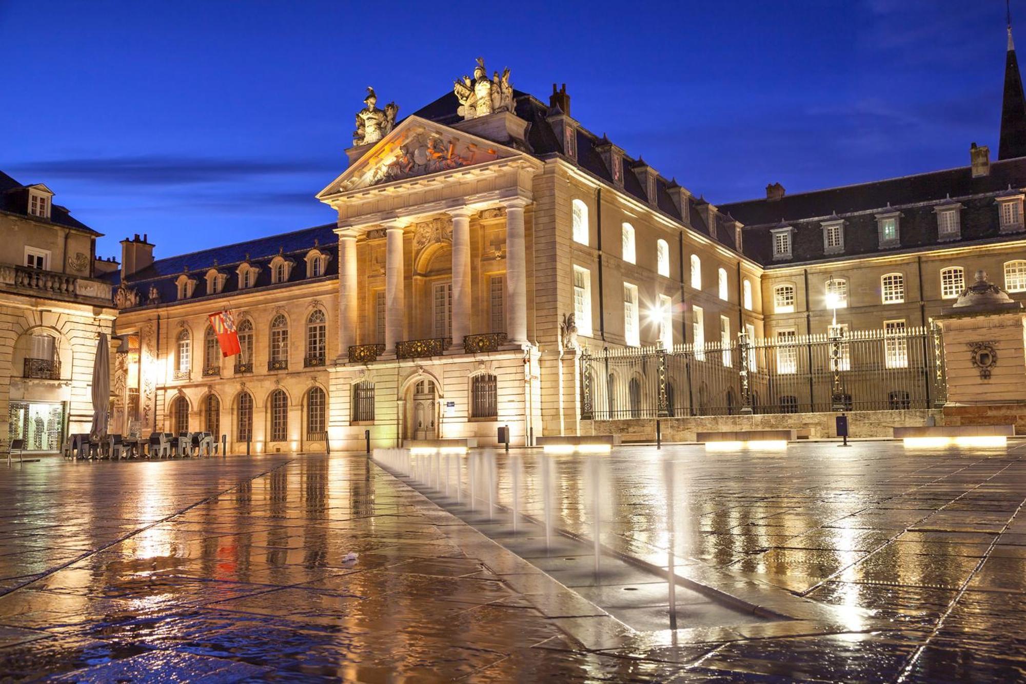 Residence Le Zola Compose De 3 Appartements Distincts En Hyper Centre De Dijon Avec Wifi Dış mekan fotoğraf