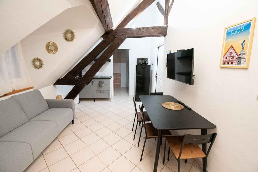 Residence Le Zola Compose De 3 Appartements Distincts En Hyper Centre De Dijon Avec Wifi Dış mekan fotoğraf