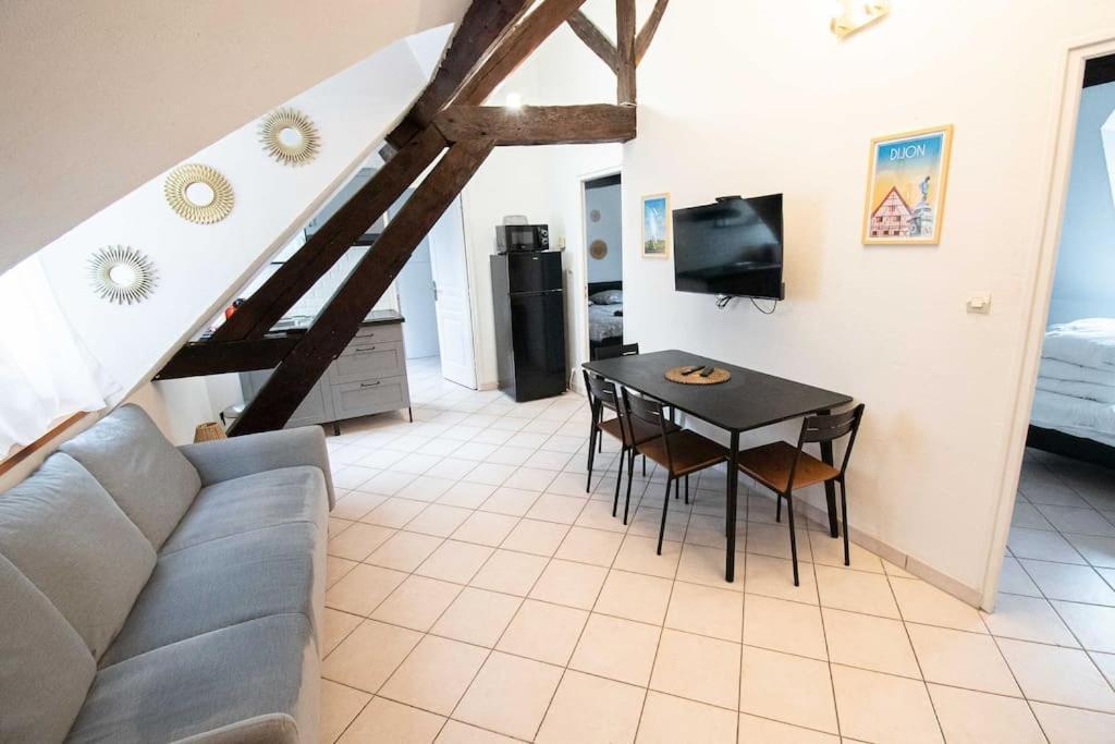 Residence Le Zola Compose De 3 Appartements Distincts En Hyper Centre De Dijon Avec Wifi Dış mekan fotoğraf