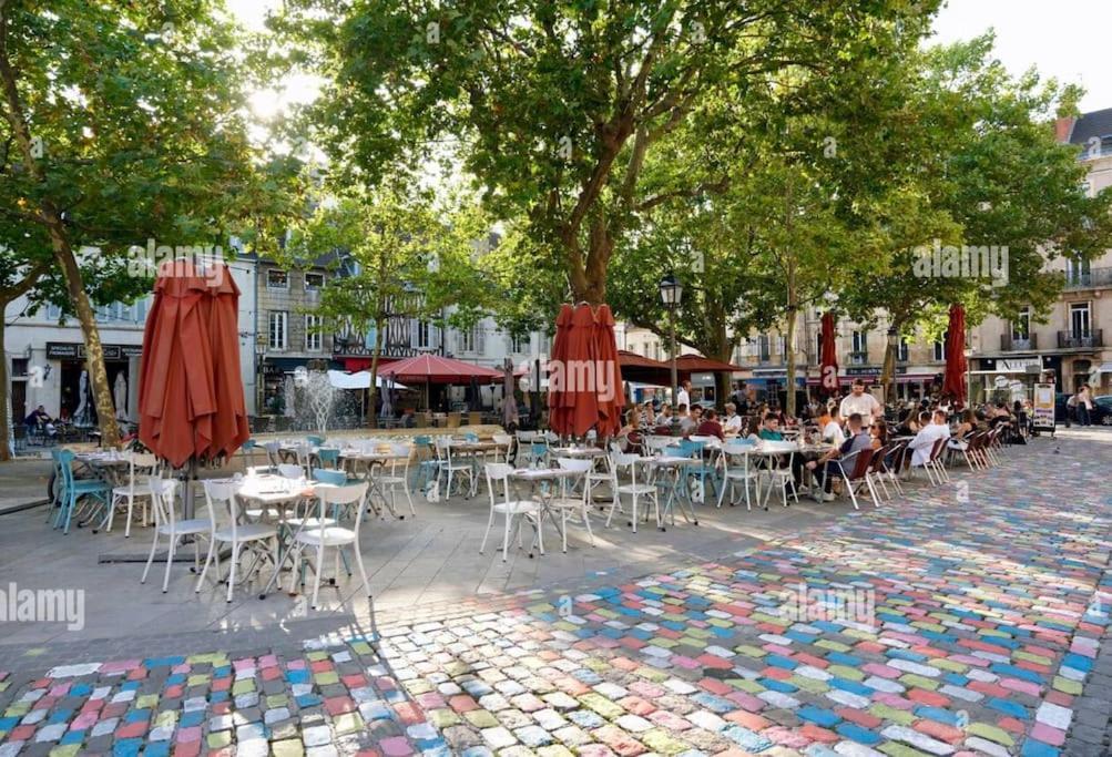 Residence Le Zola Compose De 3 Appartements Distincts En Hyper Centre De Dijon Avec Wifi Dış mekan fotoğraf